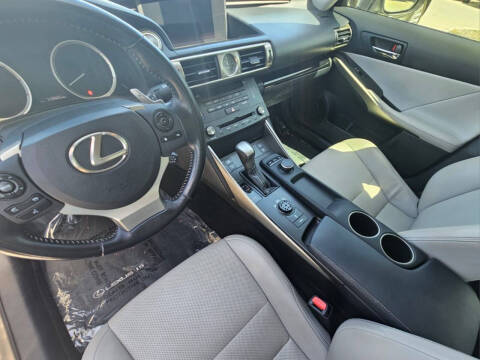 2016 Lexus IS 200t