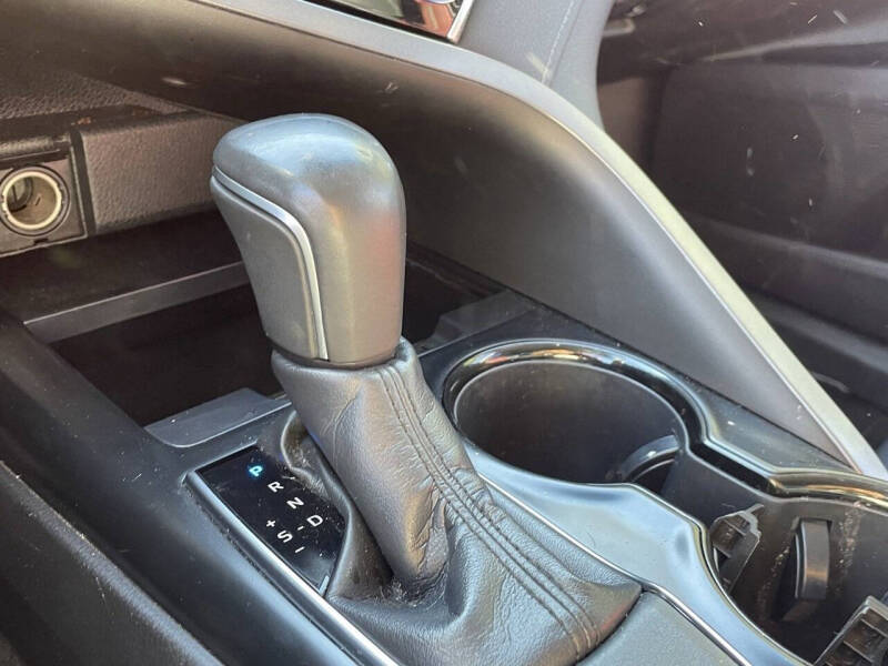 2018 Toyota Camry SE