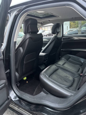 2014 Lincoln MKZ Hybrid