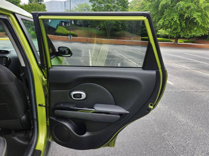 2015 Kia Soul +