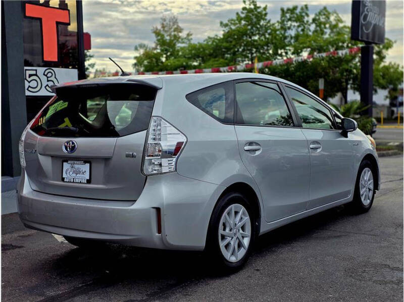 2013 Toyota Prius v