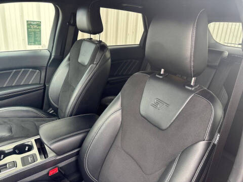2024 Ford Edge ST