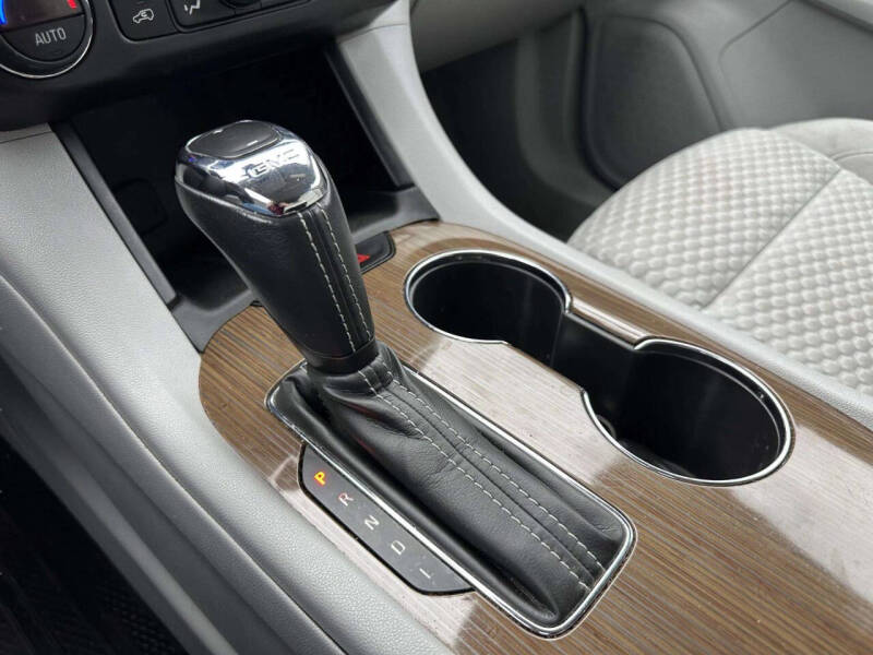2019 GMC Acadia SLE-1