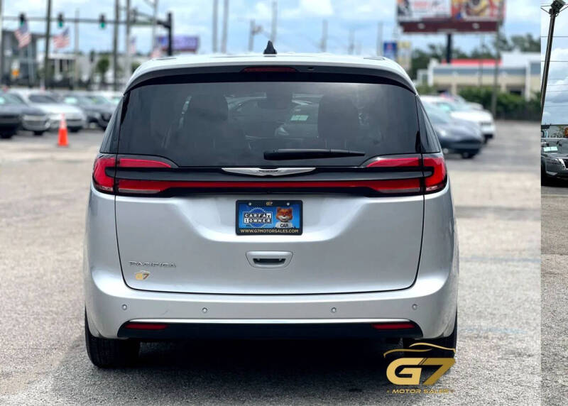 2023 Chrysler Pacifica Touring L