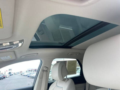 2023 Genesis GV70 2.5T Standard