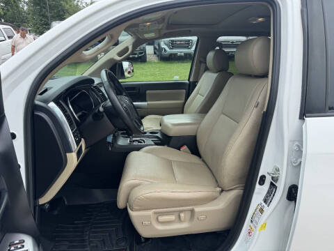 2018 Toyota Sequoia SR5