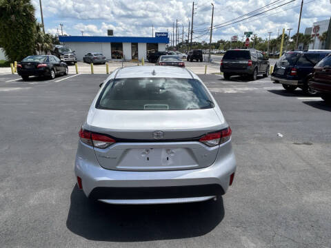 2022 Toyota Corolla LE