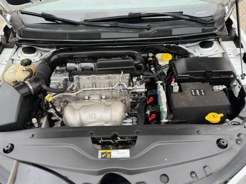 2016 Chrysler 200 LX