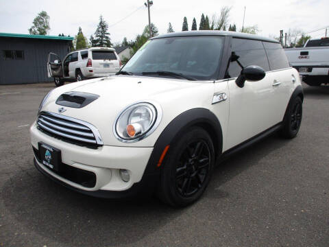 2013 MINI Hardtop for sale at ALPINE MOTORS in Milwaukie OR