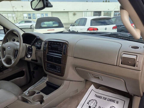 2005 Ford Explorer Eddie Bauer