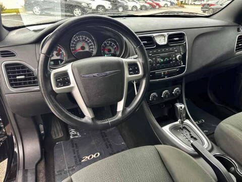 2012 Chrysler 200 Touring