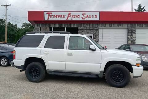 2004 Chevrolet Tahoe for sale at TEMPLE AUTO SALES in Zanesville OH