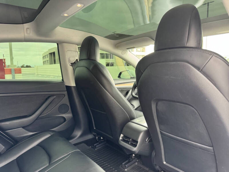 2021 Tesla Model 3 Standard Range Plus