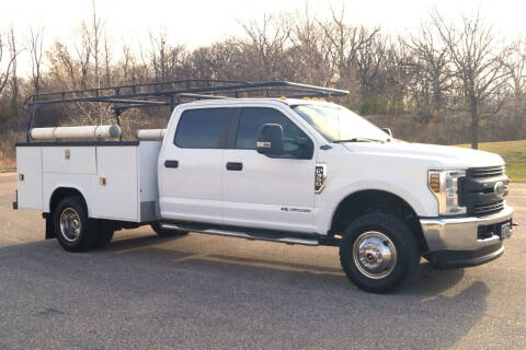 2019 Ford F-350 Super Duty for sale at KA Commercial Trucks, LLC in Dassel MN