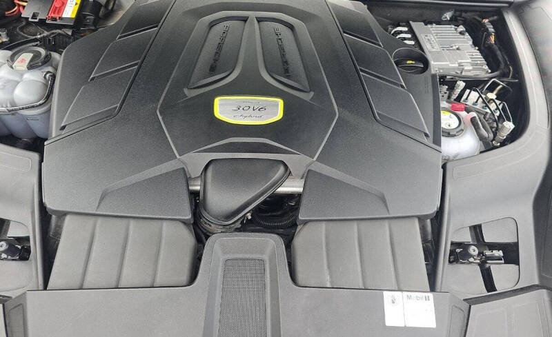 2019 Porsche Cayenne E-Hybrid