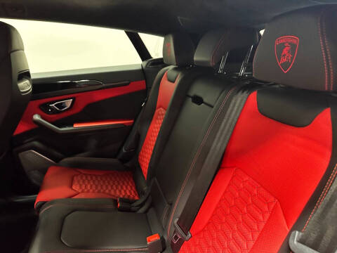 2022 Lamborghini Urus