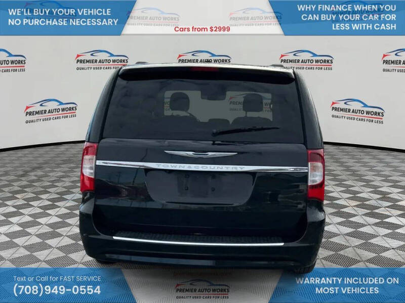 2015 Chrysler Town and Country Touring