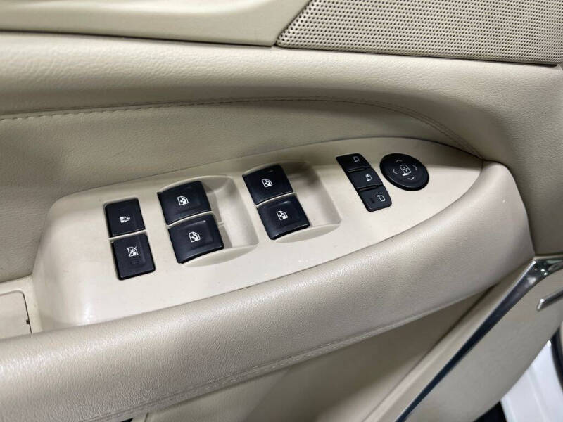 2017 Cadillac Escalade ESV Luxury