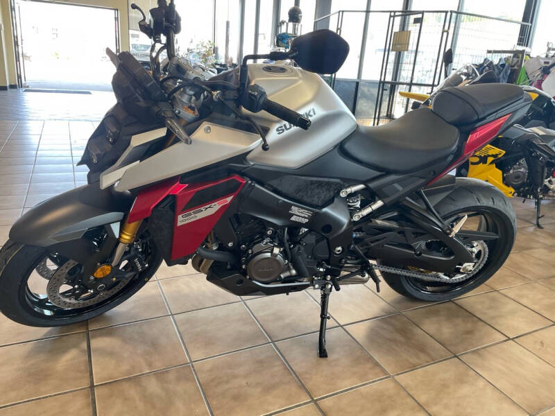 2024 Suzuki GSX-S1000