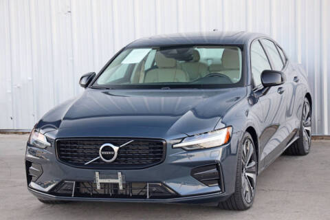 2022 Volvo S60 B5 Momentum