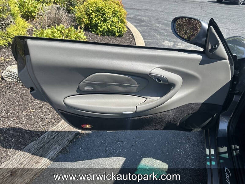 2001 Porsche 911 Carrera