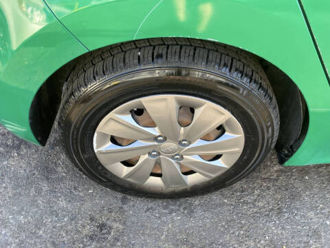 2019 Kia Rio 5-Door S