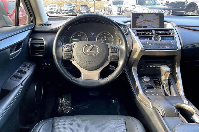 2017 Lexus NX 200t