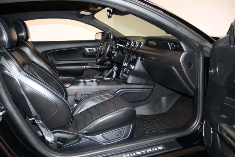 2021 Ford Mustang EcoBoost Premium