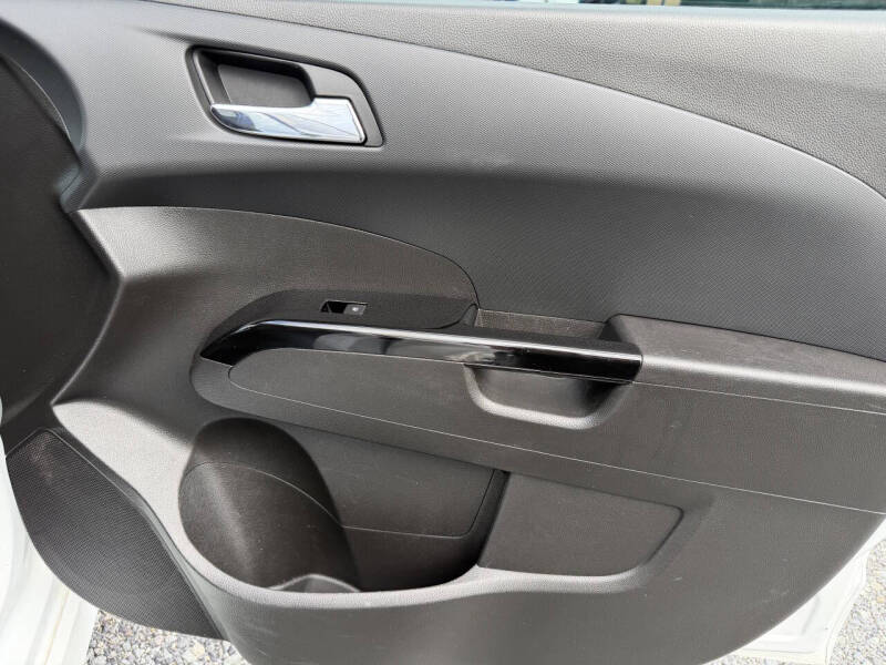 2017 Chevrolet Sonic LT Auto