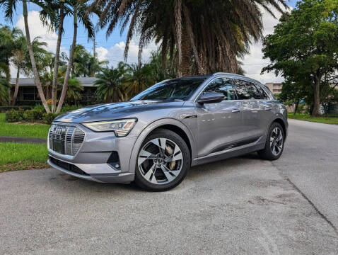 2021 Audi e-tron quattro Premium