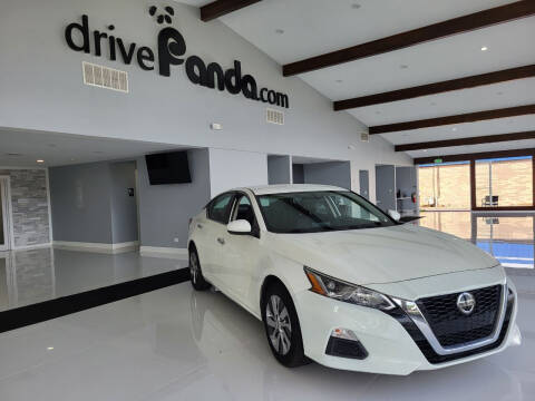 2020 Nissan Altima for sale at DrivePanda.com in Dekalb IL