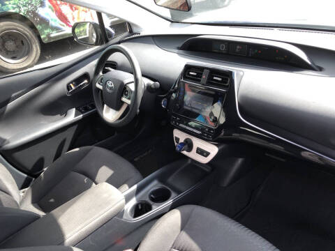 2018 Toyota Prius Two