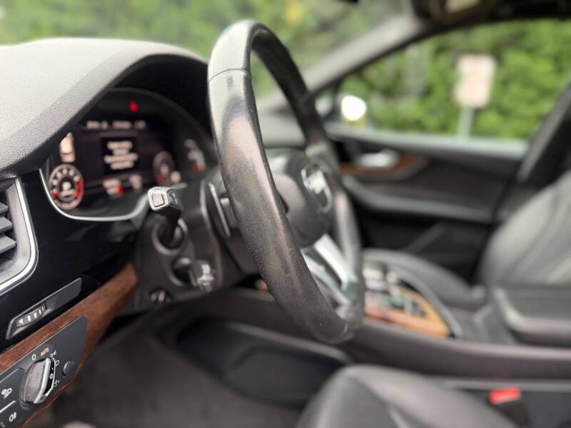 2017 Audi Q7 3.0T quattro Premium Plus