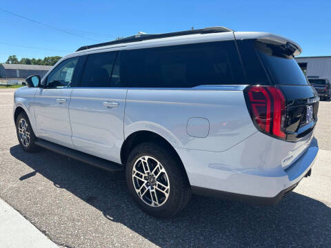 2026 Ford Expedition MAX Active