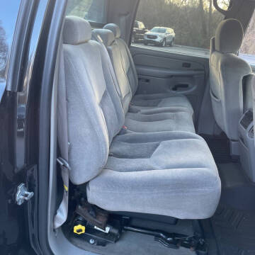 2005 Chevrolet Avalanche 1500 LS