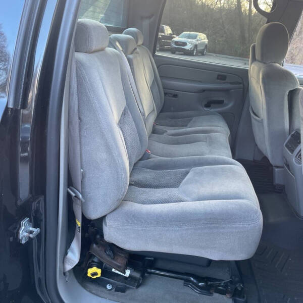 2005 Chevrolet Avalanche 1500 LS