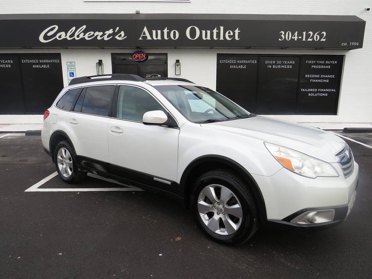 2011 Subaru Outback for sale at Colbert's Auto Outlet in Hickory, NC