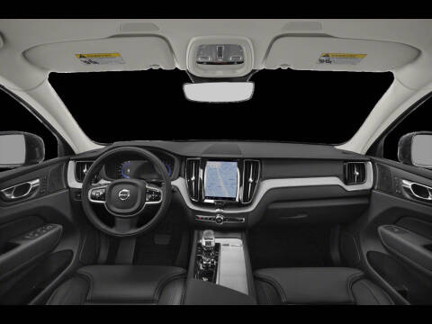 2022 Volvo XC60 B5 Momentum