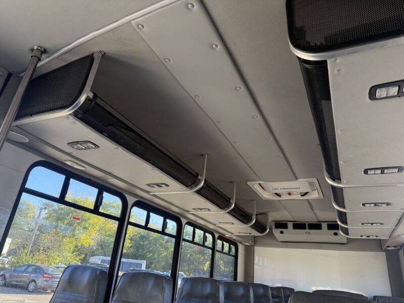 2014 Ford E-Series E-450 SD