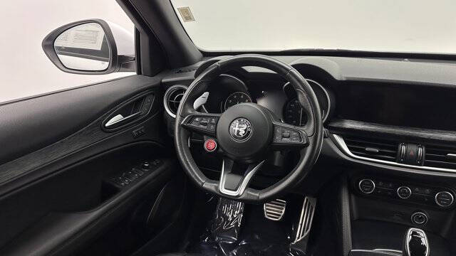 2023 Alfa Romeo Stelvio Sprint