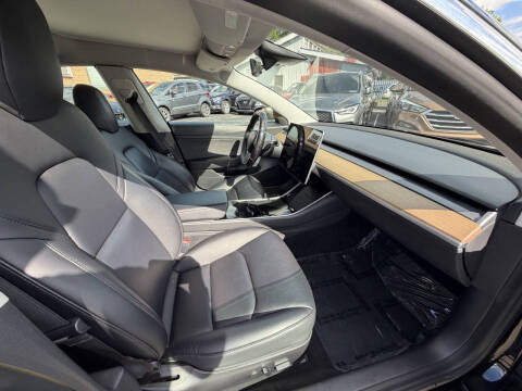 2020 Tesla Model 3 Standard Range Plus