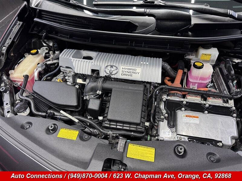 2012 Toyota Prius v Five