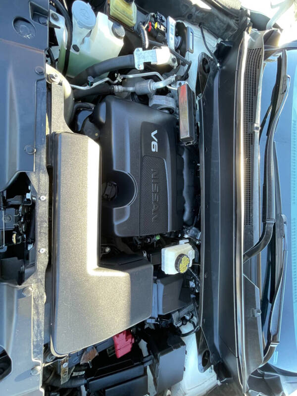 2018 Nissan Pathfinder SV