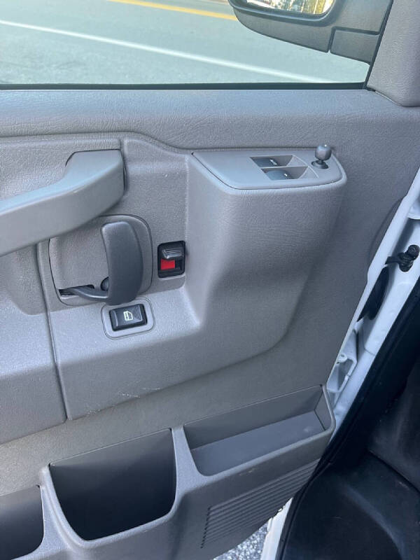 2021 Chevrolet Express 2500