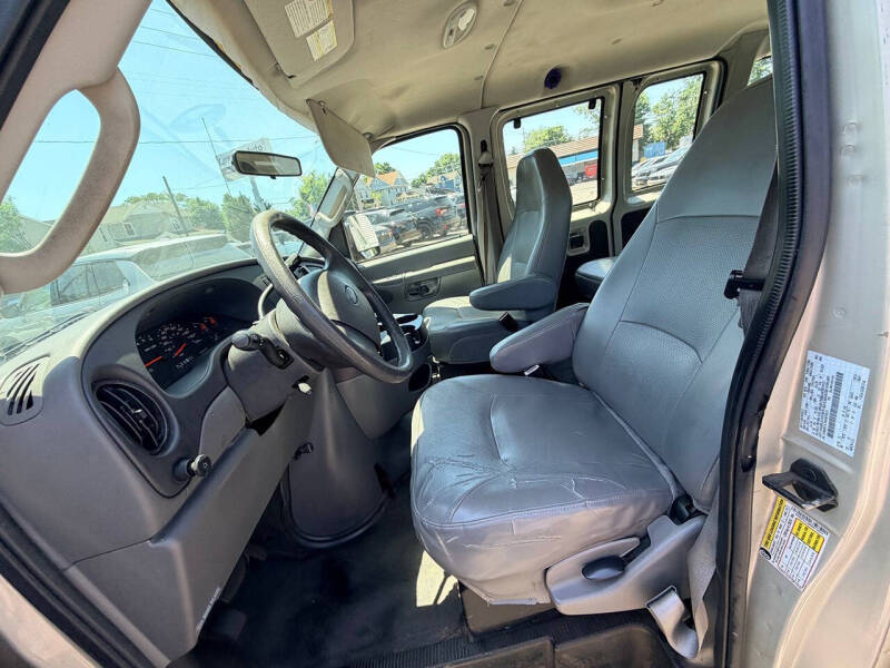 2006 Ford E-Series E-350 SD XL