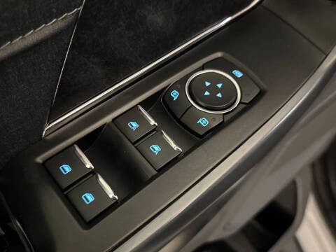 2023 Ford F-150 Lightning XLT