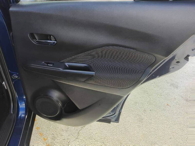 2020 Nissan Kicks SV