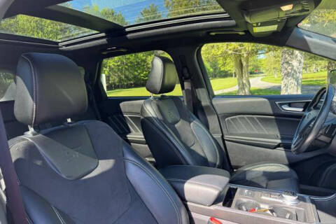2021 Ford Edge ST