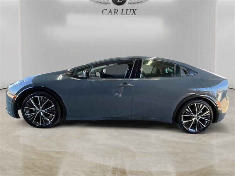 2023 Toyota Prius XLE