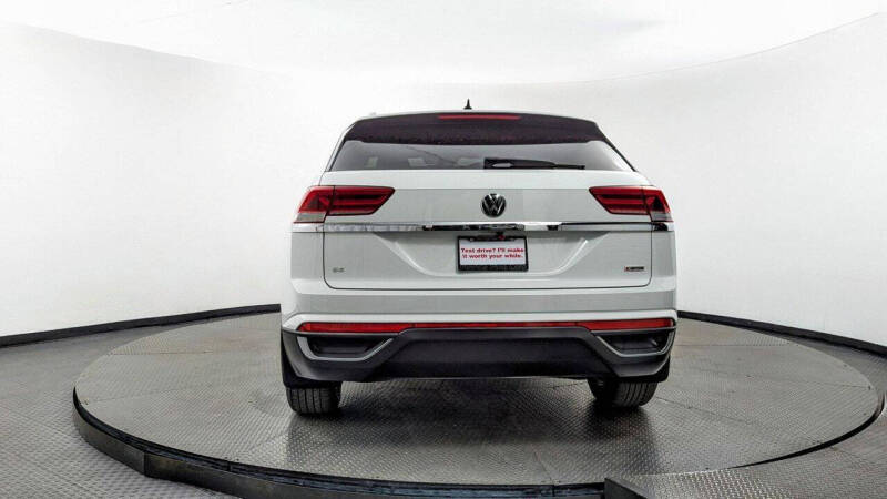 2022 Volkswagen Atlas Cross Sport SE 4Motion